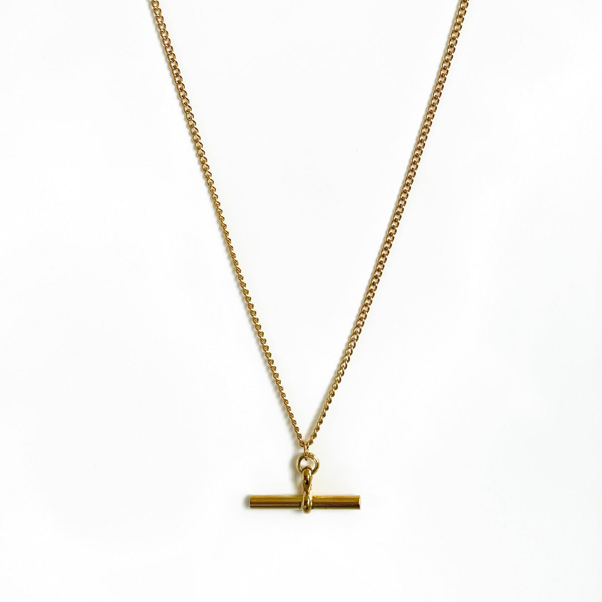Brooklyn Luxe 18k Gold Plated T Bar Necklace