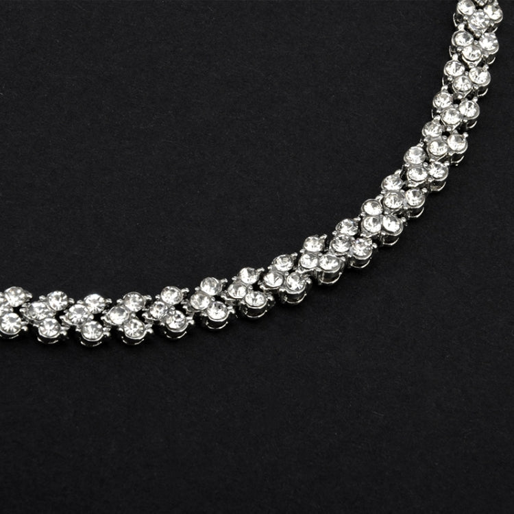 Glamorous Female Crystal Bracelet with Artificial Diamond Inlaid for Wedding, Engagement, Mother`s Day And Birthday Gift, Diameter: 5.25 cm, Perimeter:16.5 cm, Silver