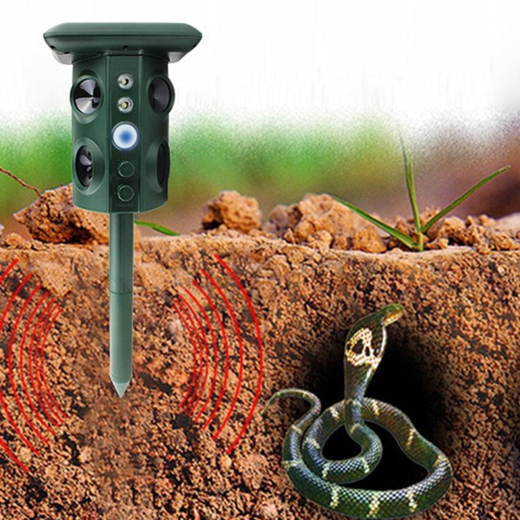 Outdoor Solar Animal Repeller Ultrasonic Vibration Multi-functional Snake Repeller, Solar Animal Repeller