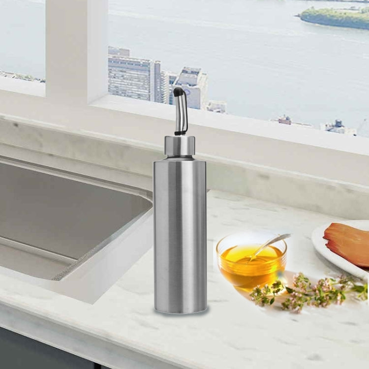 Cylindrical Seasoning Bottle Stainless Steel Oil Pot, 250 ml, 350 ml, 550 ml