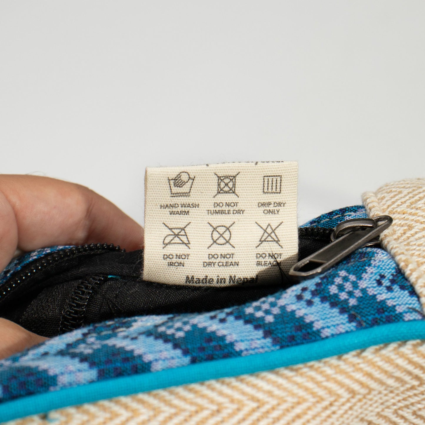 Medium Kathmandu Backpack – Dhaka Design (30x21x9cm)