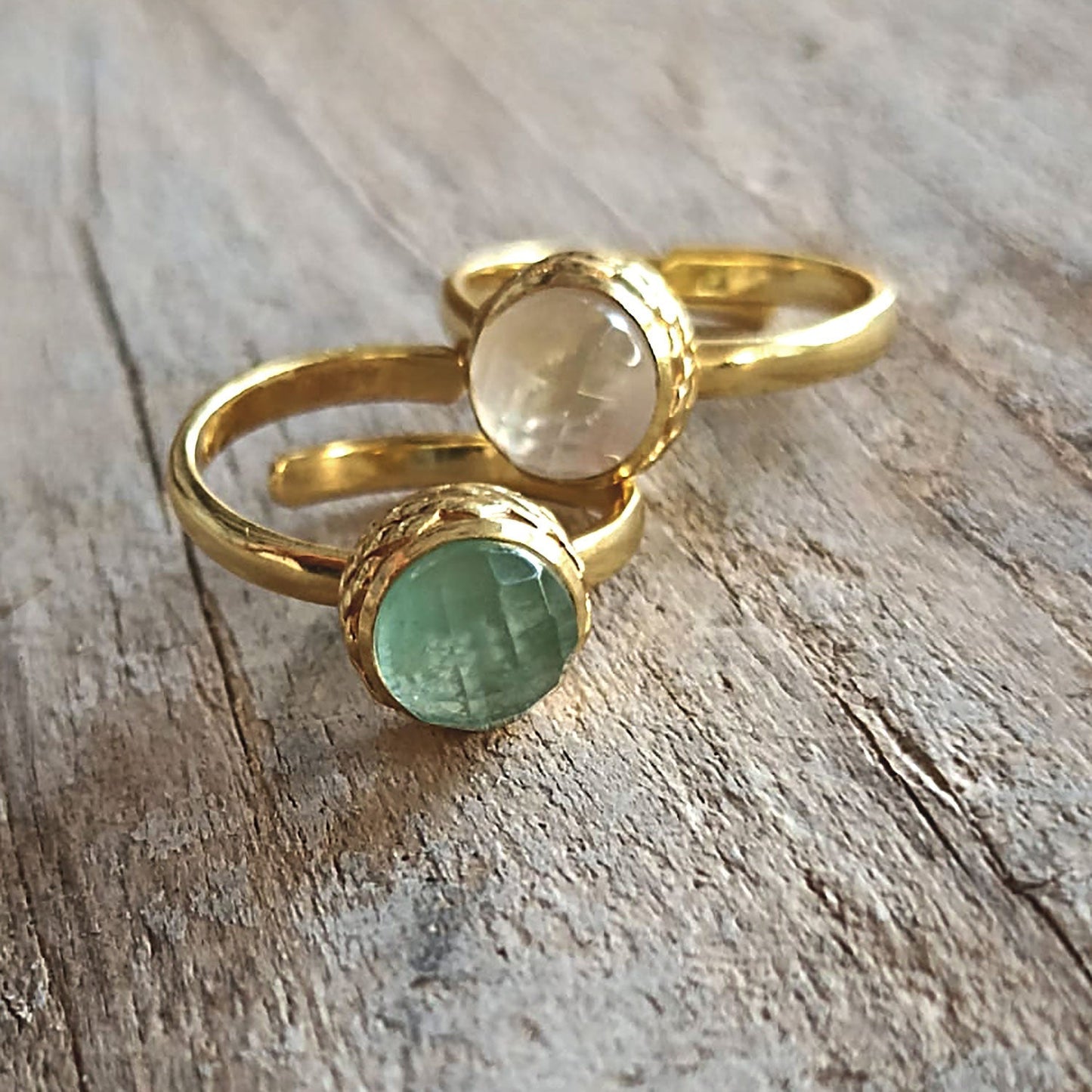 Apollo Gold Gemstone Doublet Ring: Mother of Pearl with Crystal